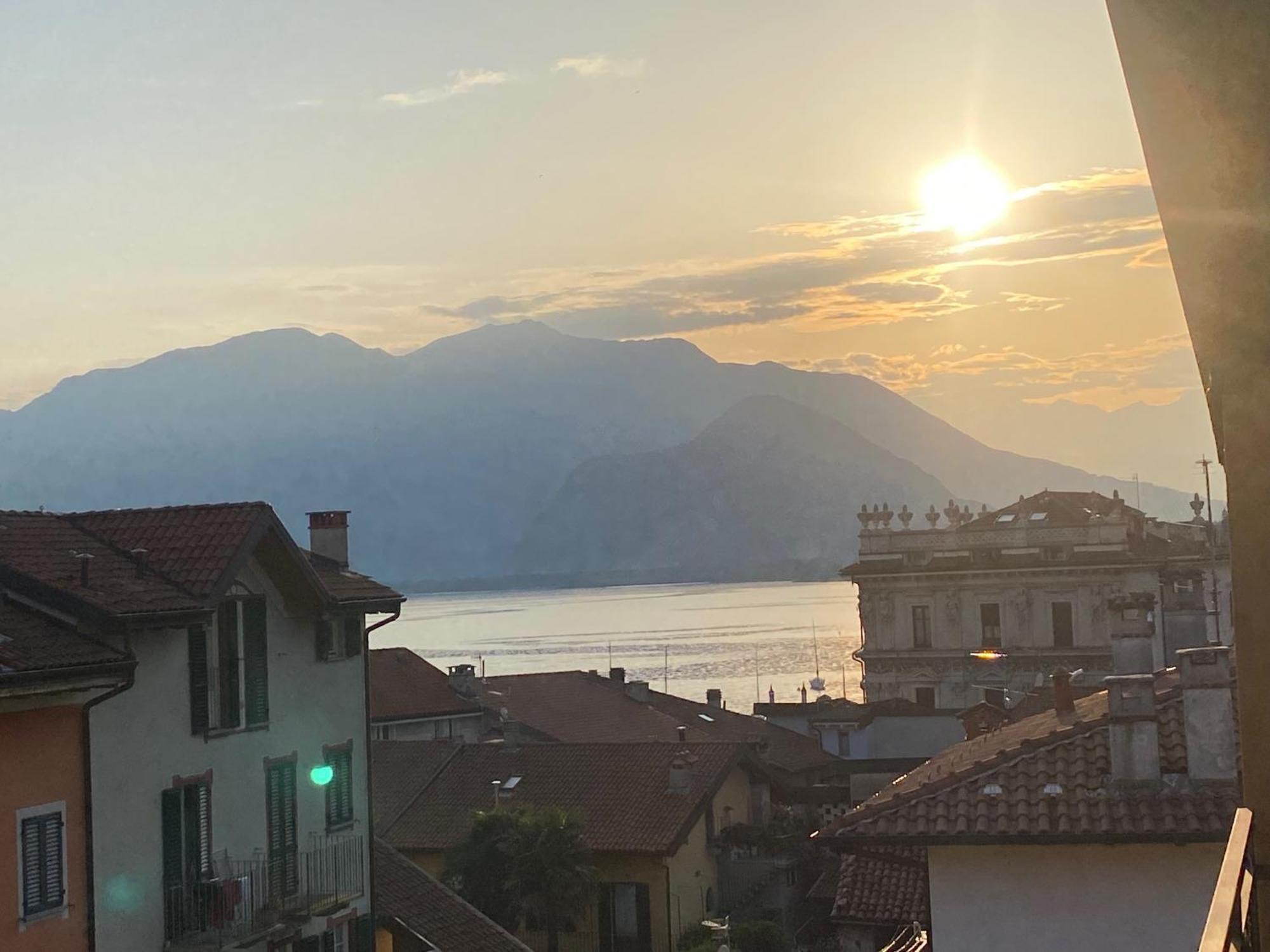 Penthouse Federico With Lake View - Residenza Silvana Verbania Bagian luar foto