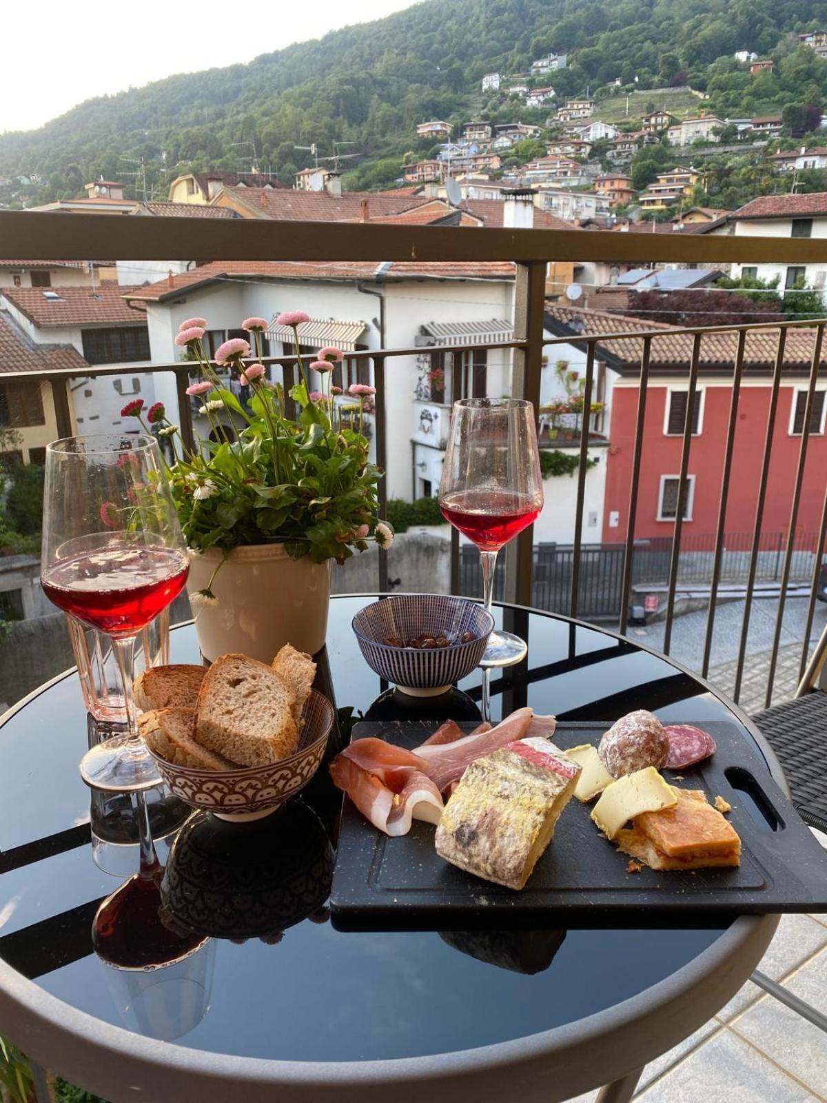 Penthouse Federico With Lake View - Residenza Silvana Verbania Bagian luar foto